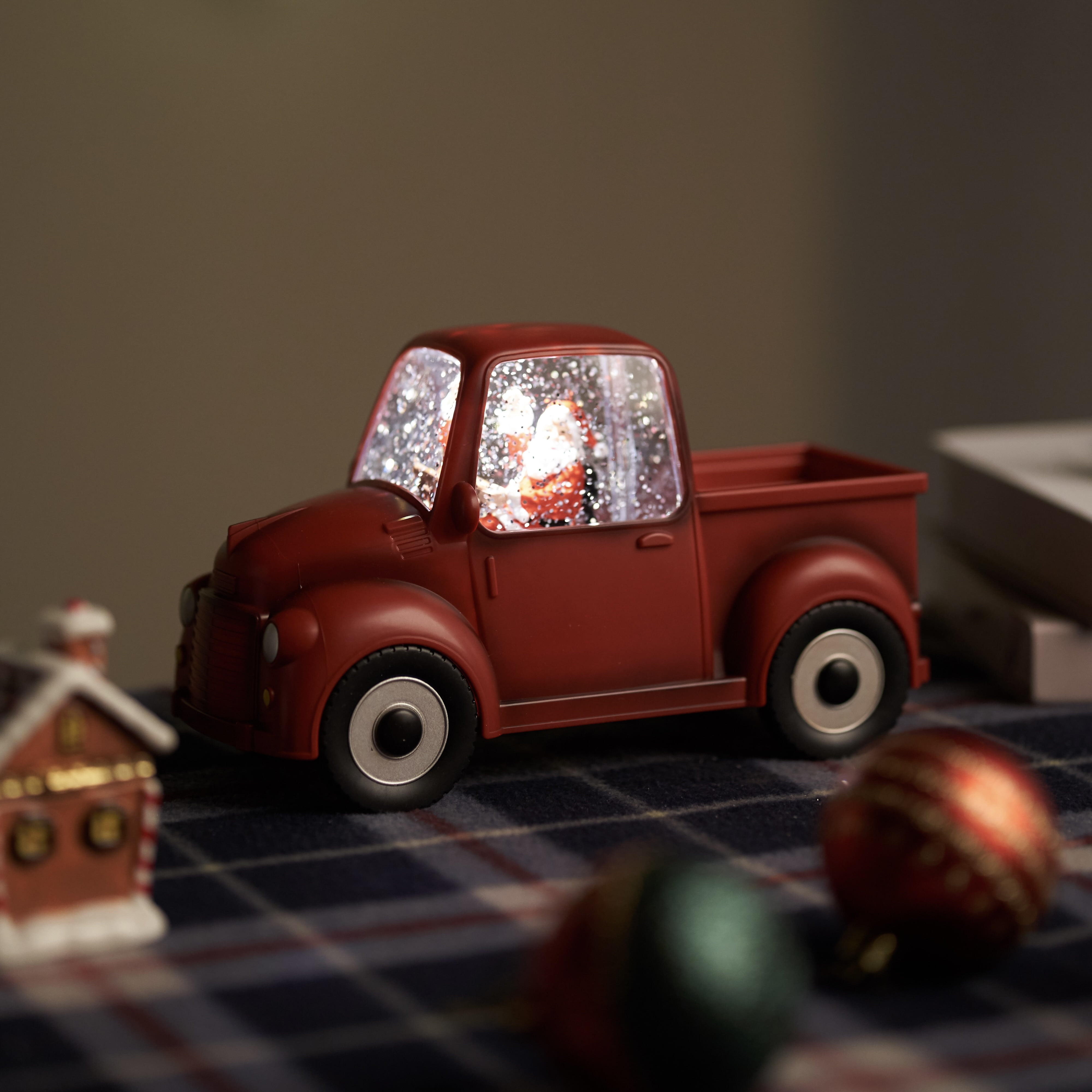 크리스마스 픽업트럭 자동차 오르골 워터볼 LED 조명 인테리어소품 선물